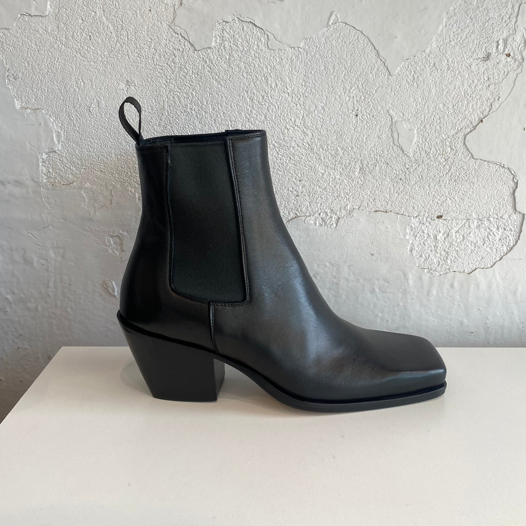 Beau Coops Altona All Black – Hunter Store